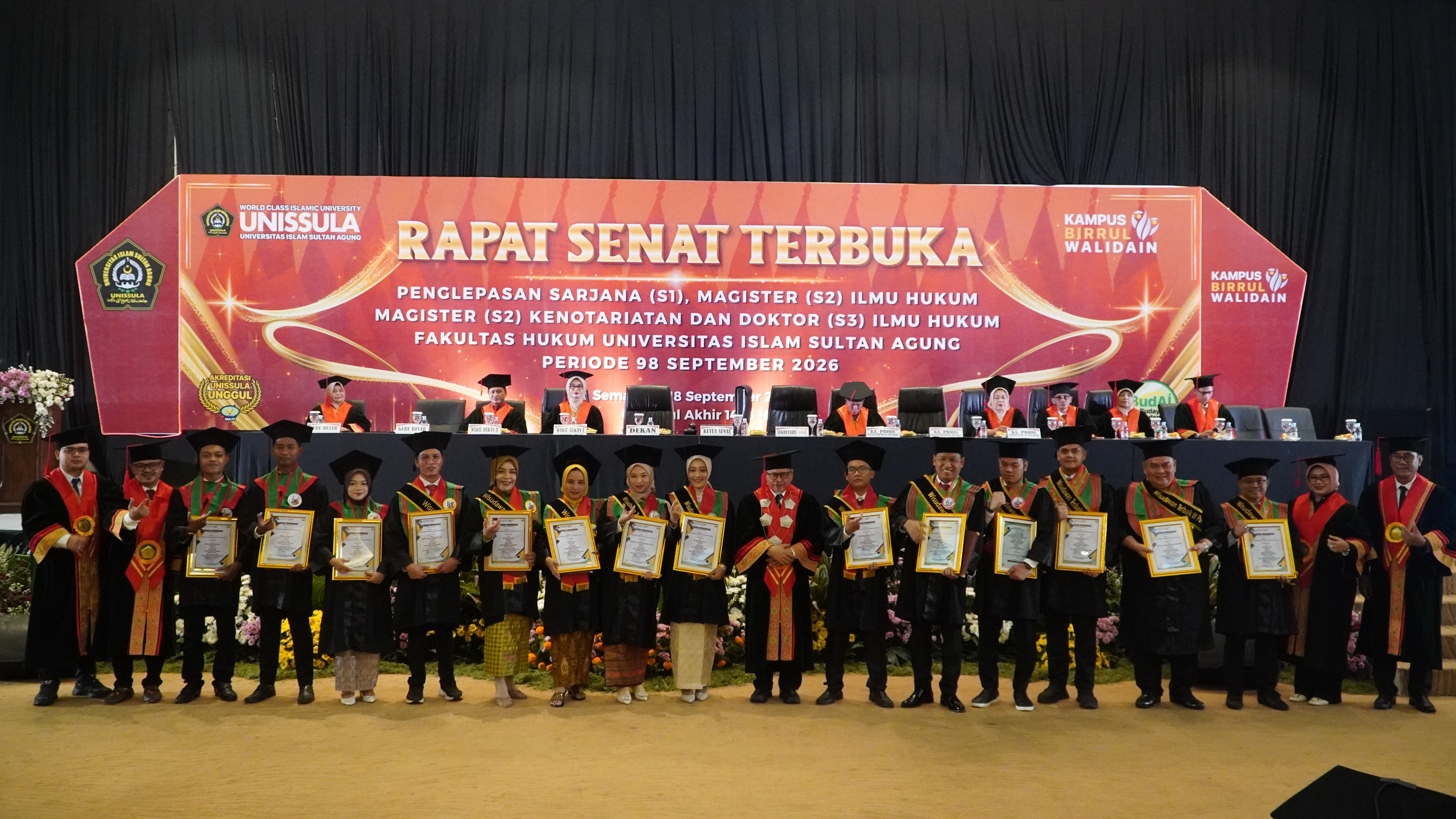 FH Unissula Lepas Lulusan, Internasionalisasi Jadi Fokus Penguatan Kompetensi