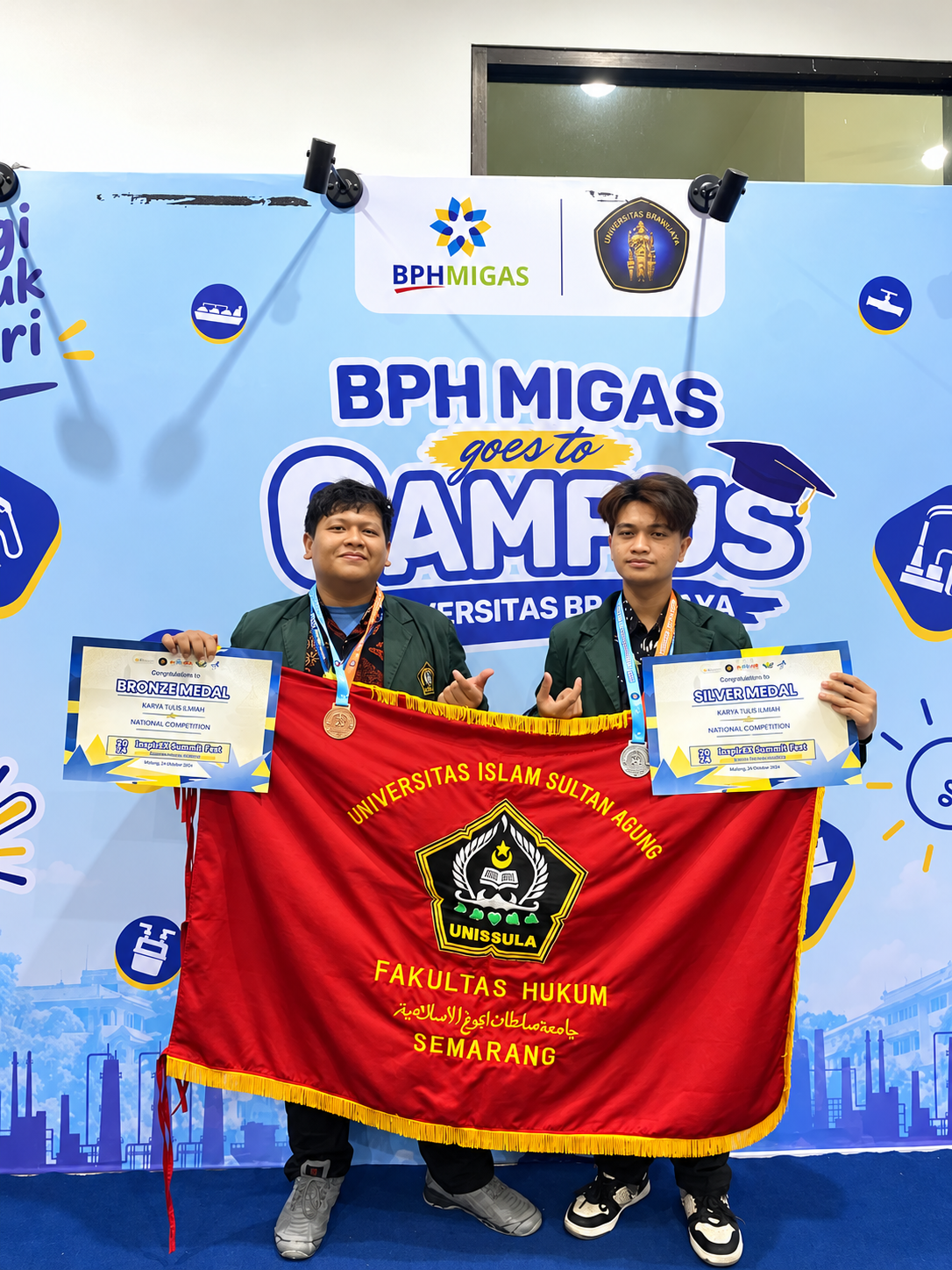 Prestasi Gemilang! Tim Karya Tulis Ilmiah FH Unissula Sabet Dua Penghargaan Nasional di Universitas Brawijaya